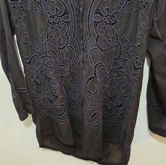 Johnny Was Embroidered Blouse XS - Picture 6 of 12
